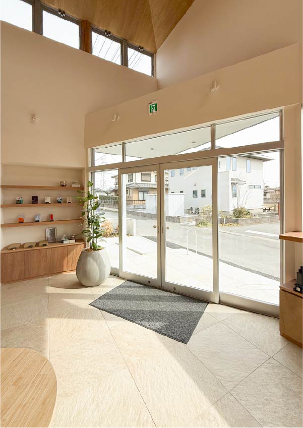新社屋内観